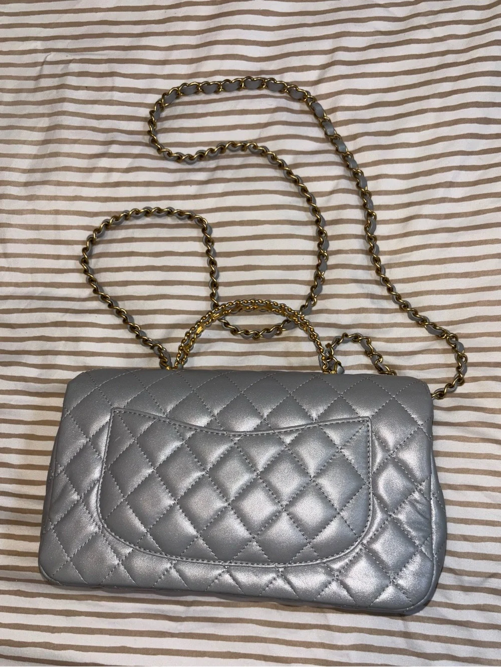 CHANEL authentic flap